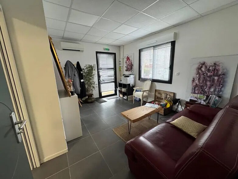 Office in Quint-Fonsegrives for lease - Interior Photo - Image 2 of 5