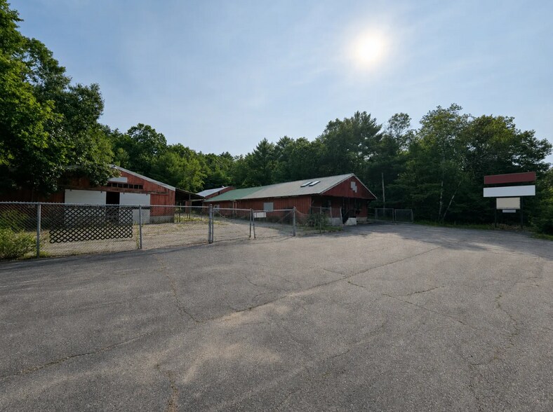 85 Nh 27, Raymond, NH à vendre - Photo du bâtiment - Image 2 de 4