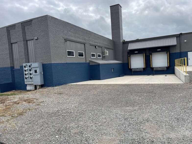 2351 Mount Pleasant Rd, Mount Pleasant, PA for lease - Building Photo - Image 3 of 20