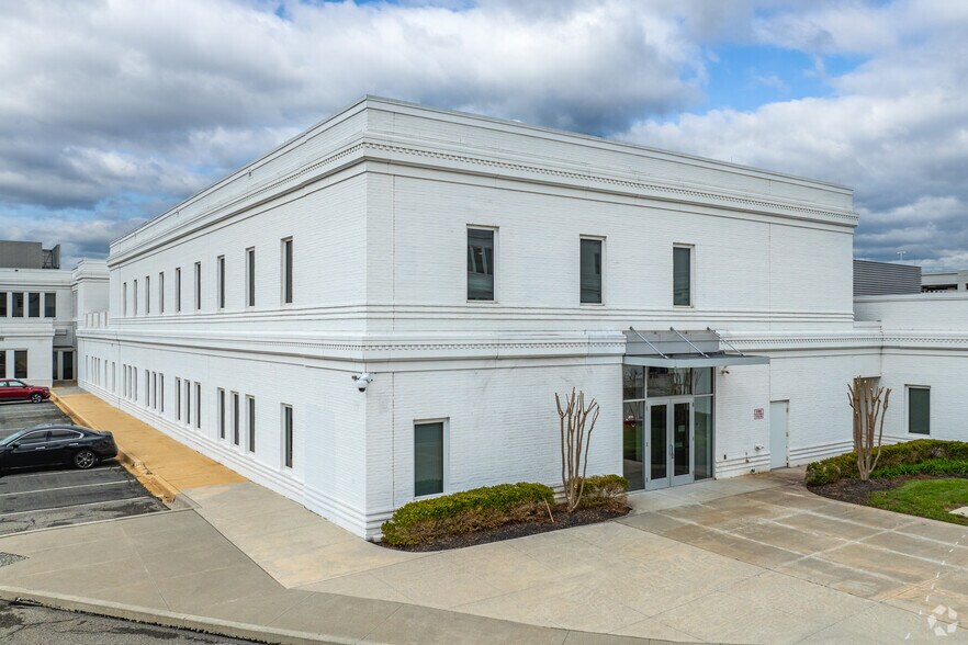 4041 Ogletown Rd, Newark, DE à vendre - Photo du bâtiment - Image 3 de 6