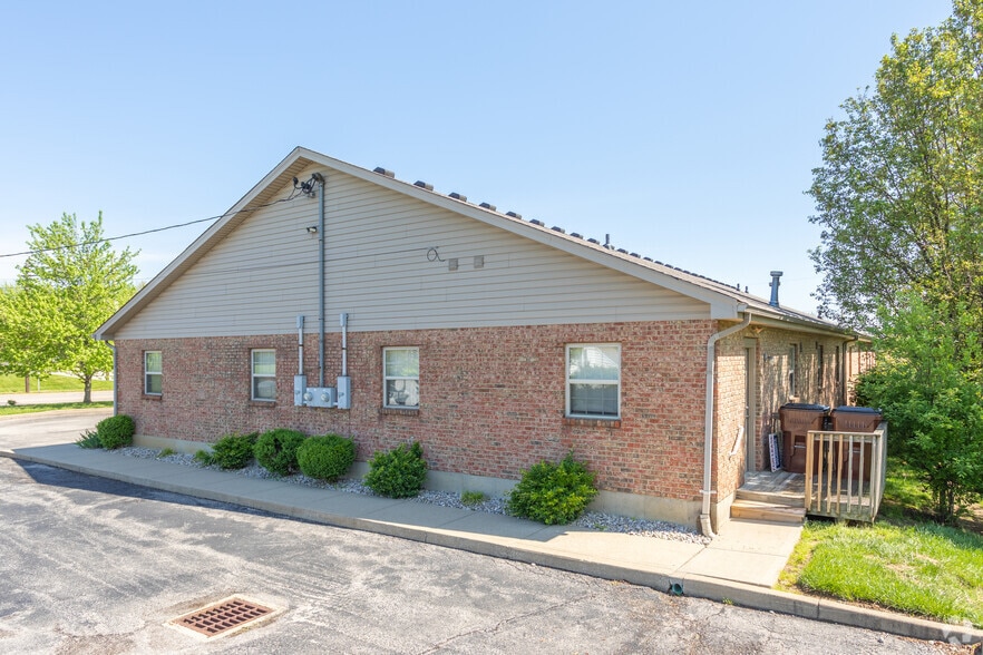 7413 US Highway 42, Florence, KY for lease - Building Photo - Image 2 of 12
