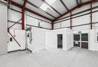 Linnell Way, Kettering for lease Interior Photo- Image 1 of 3