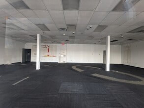 4410-4438 Dowlen Rd, Beaumont, TX for lease Building Photo- Image 1 of 3