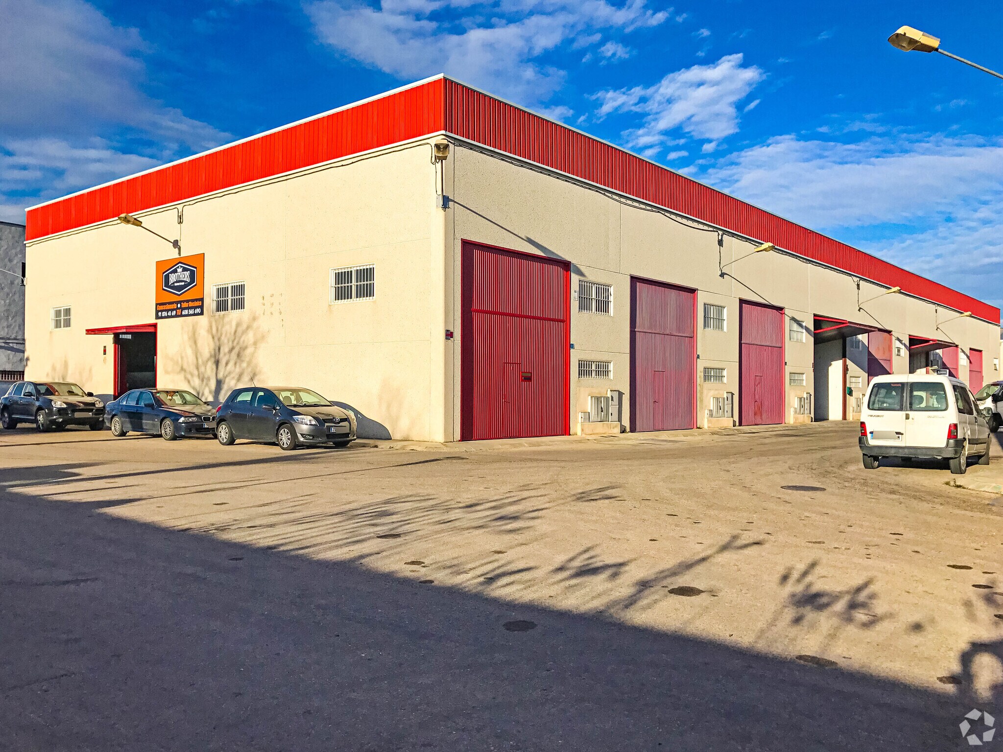 Industriel dans Campo Real, Madrid à vendre Photo du bâtiment- Image 1 de 2