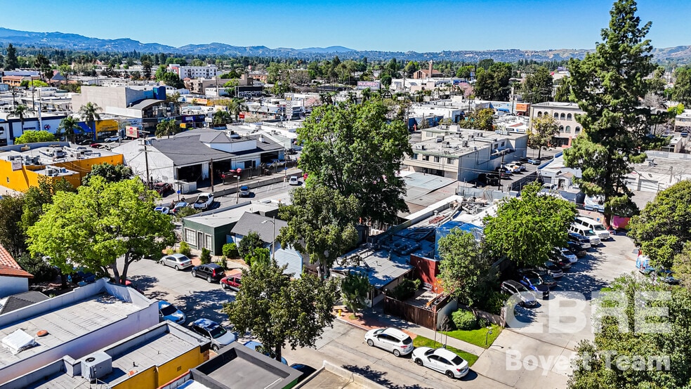7223 Remmet Ave, Canoga Park, CA for sale - Primary Photo - Image 1 of 12