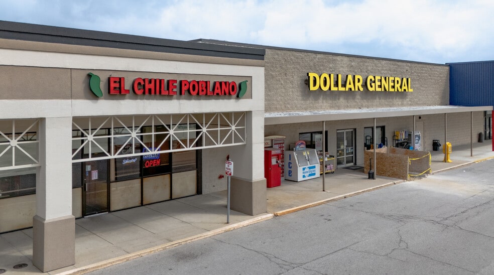 1809-1929 N Greensburg Xing, Greensburg, IN for lease - Building Photo - Image 3 of 20