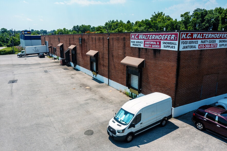 2331-2339 Washington Blvd, Baltimore, MD à louer - Photo du bâtiment - Image 3 de 7