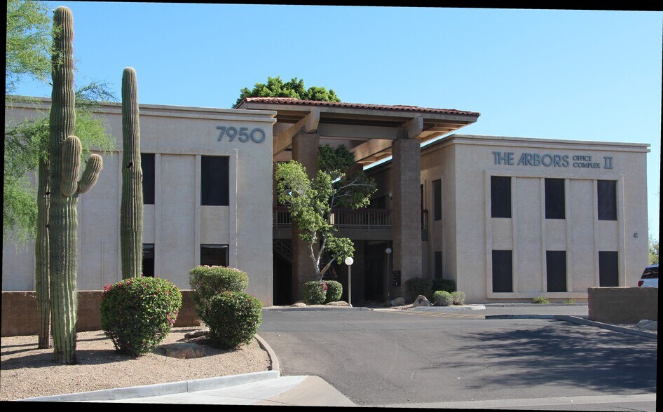 7950 E Acoma Dr, Scottsdale, AZ à louer - Photo du bâtiment - Image 1 de 25