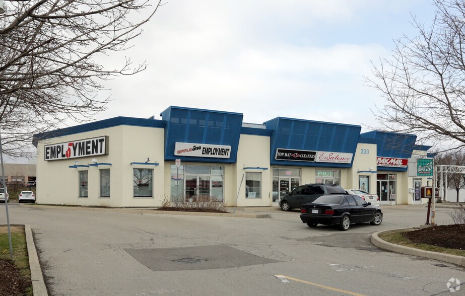 233 Cross Ave, Oakville, ON for sale - Primary Photo - Image 1 of 1