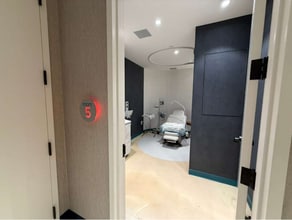 850 Flatbush Ave, Brooklyn, NY for lease Interior Photo- Image 2 of 10