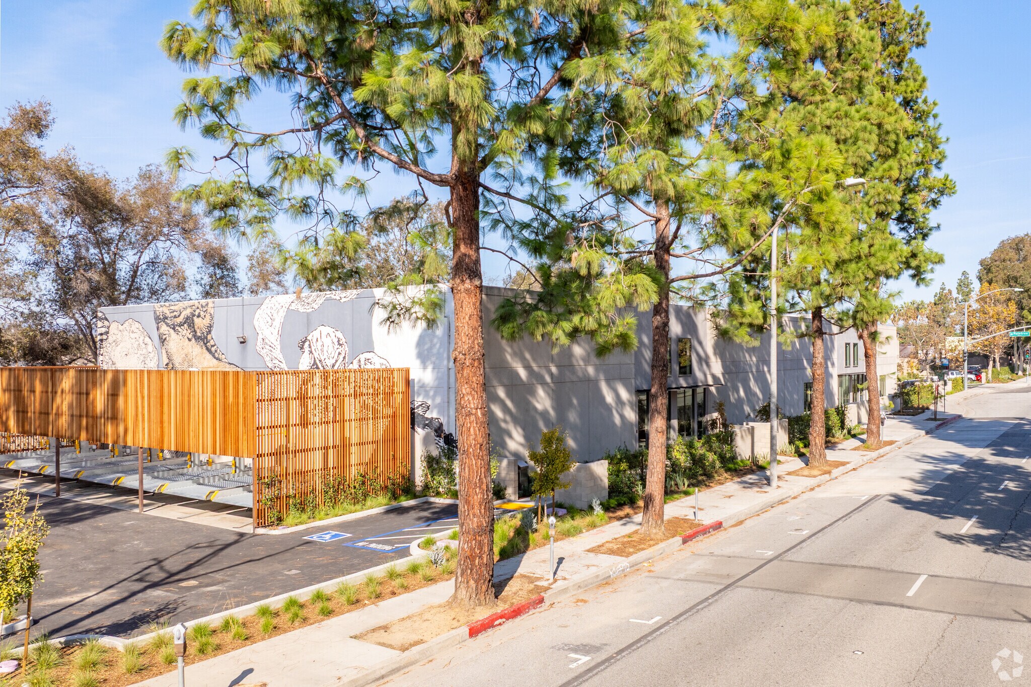10301-10335 Jefferson Blvd, Culver City, CA à louer Photo principale- Image 1 de 7