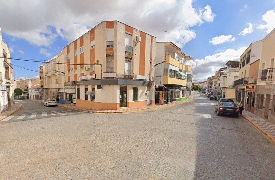 Avenida Constitución, 13, Navalvillar de Pela, Badajoz à vendre - Photo principale - Image 1 de 3