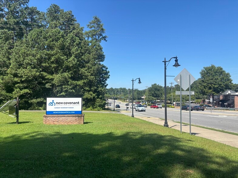 4645 Kimball Bridge Rd, Alpharetta, GA for sale - Building Photo - Image 2 of 10