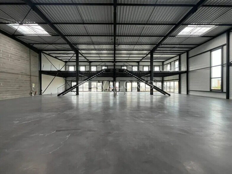 Local d'activités dans Villefranche-sur-Saône à vendre - Photo intérieure - Image 2 de 8