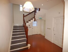 79 Eastgate, Cowbridge for lease Interior Photo- Image 2 of 3