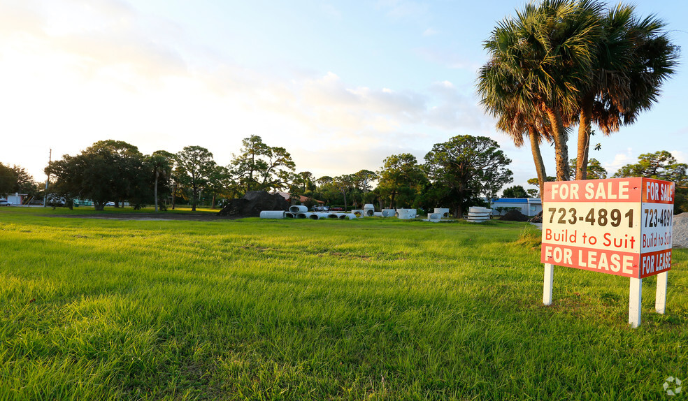 1500 Pine St, Melbourne, FL à vendre - Photo du bâtiment - Image 3 de 4