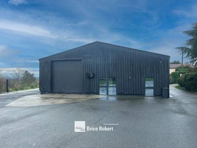 Industrial in Fleurieux-sur-l'Arbresle for sale Building Photo- Image 1 of 6