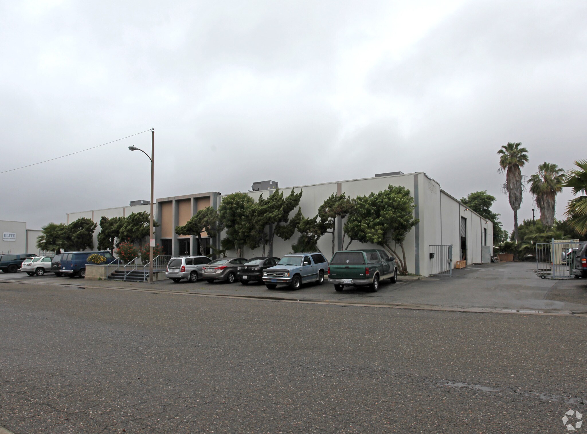 1411 E Wilshire Ave, Santa Ana, CA à vendre Photo du bâtiment- Image 1 de 4