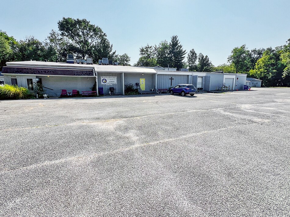1405 Walnut St, Highland, IL for sale Primary Photo- Image 1 of 14
