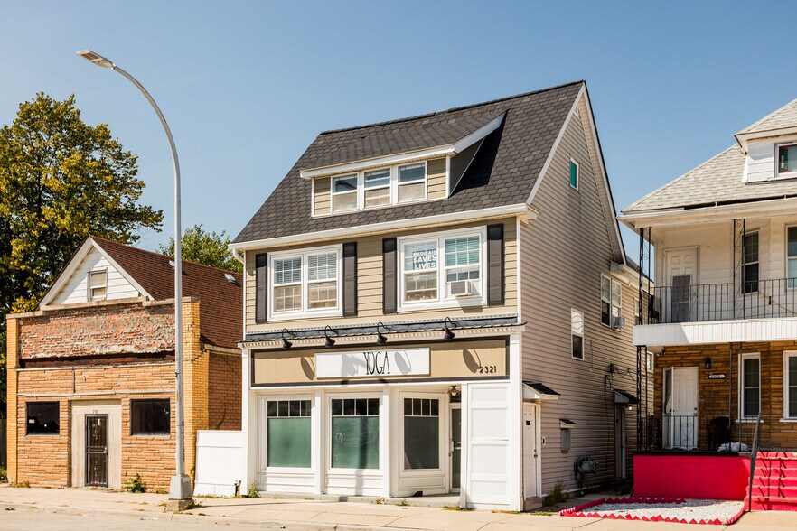 2321 Caniff St, Hamtramck, MI à louer - Photo du bâtiment - Image 2 de 13