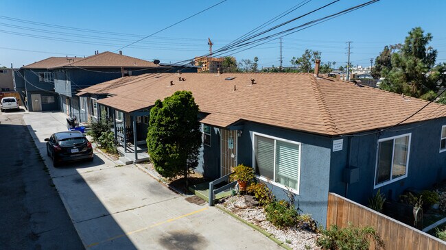 Plus de détails pour 3245-57 Bramson Pl, San Diego, CA - Multi-résidentiel à vendre