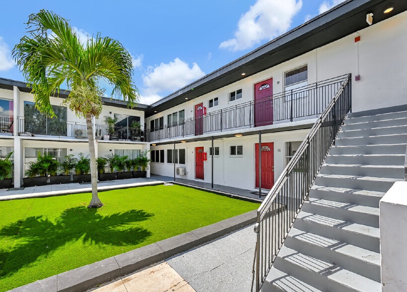 14280 NE 6th Ave, North Miami, FL for sale - Building Photo - Image 2 of 28