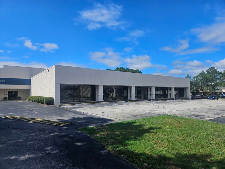 3903 Volunteer Dr, Chattanooga, TN à louer - Photo du bâtiment - Image 2 de 4