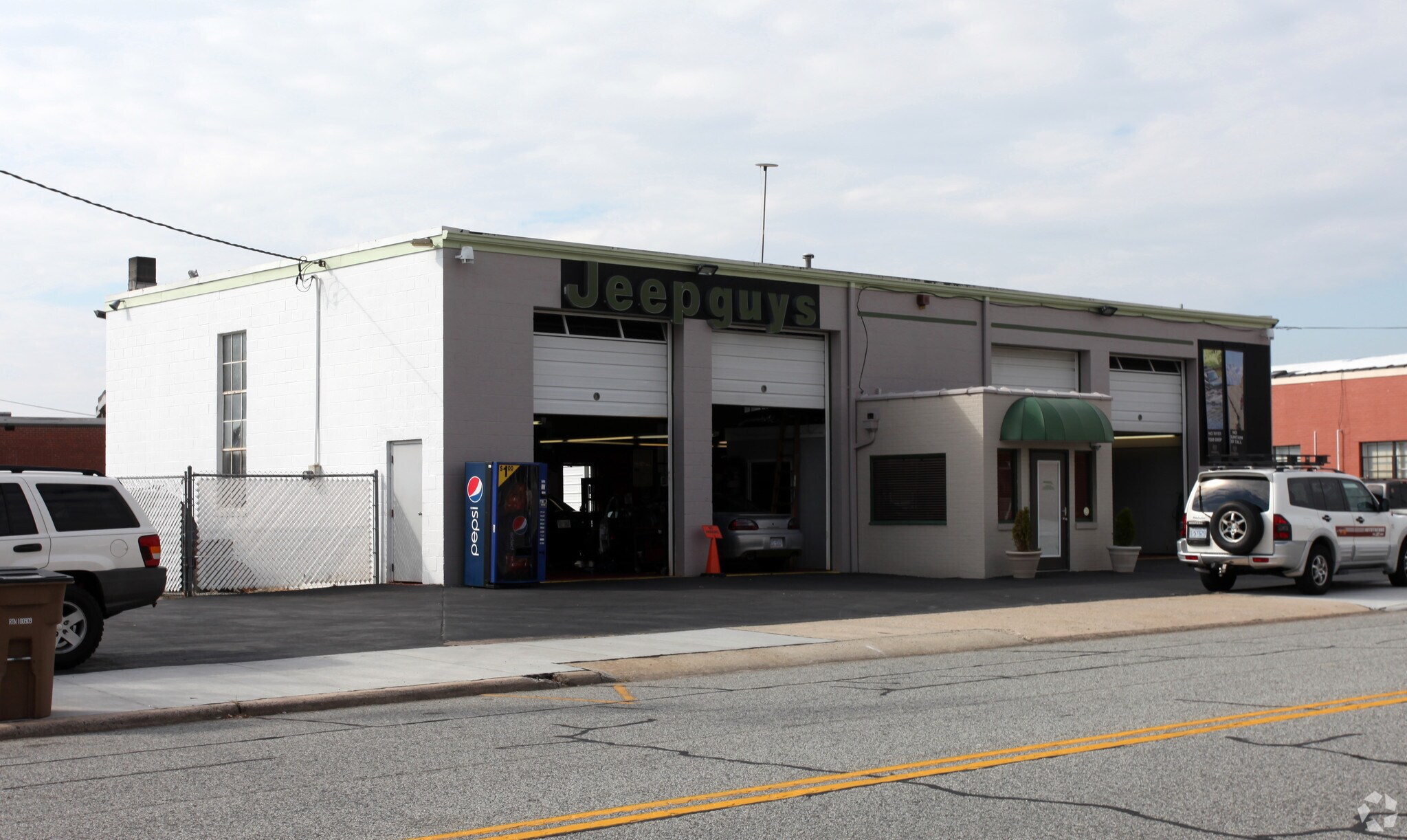 419 Battleground Ave, Greensboro, NC for sale Primary Photo- Image 1 of 3