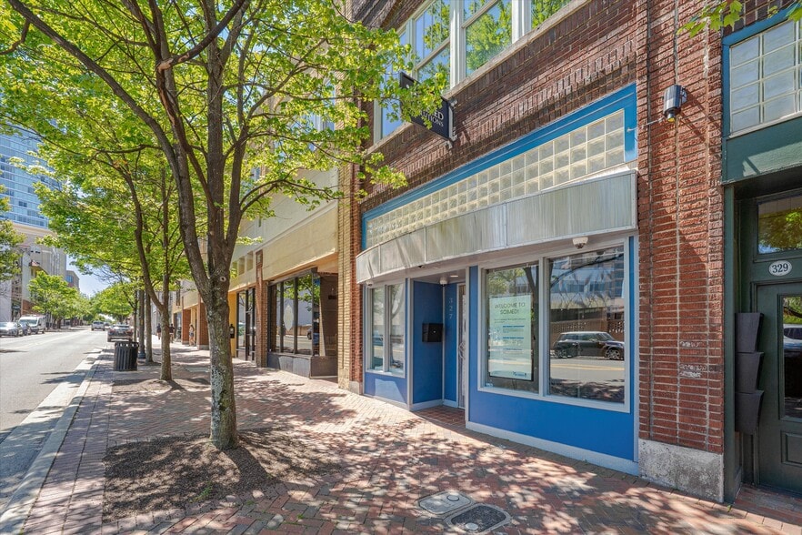 327 W Main St, Durham, NC for lease - Building Photo - Image 3 of 6
