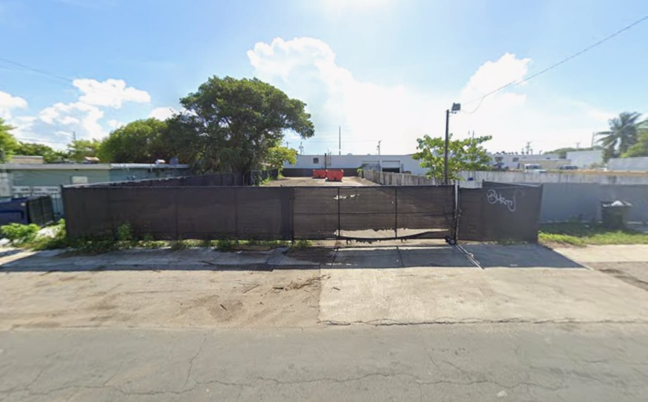 224 NW 2nd Ave, Hallandale Beach, FL for lease Building Photo- Image 1 of 5