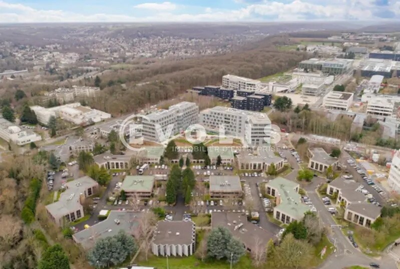 Office in Orsay for lease - Aerial - Image 3 of 11