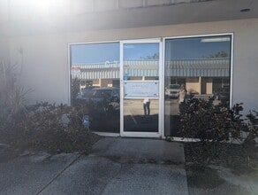 4152 Independence Ct, Sarasota, FL for lease Building Photo- Image 1 of 1