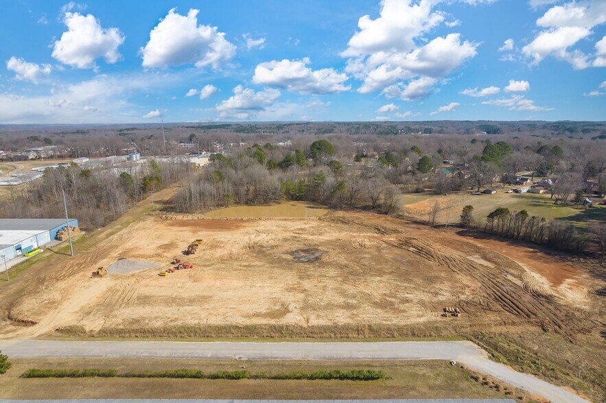 114 Bonwood Dr, Jackson, TN à louer - Photo principale - Image 1 de 4