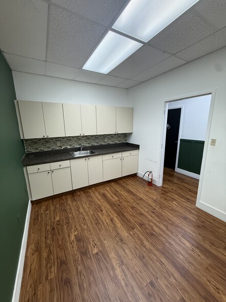 776-858 S Military Trl, Deerfield Beach, FL for lease - Building Photo - Image 2 of 22