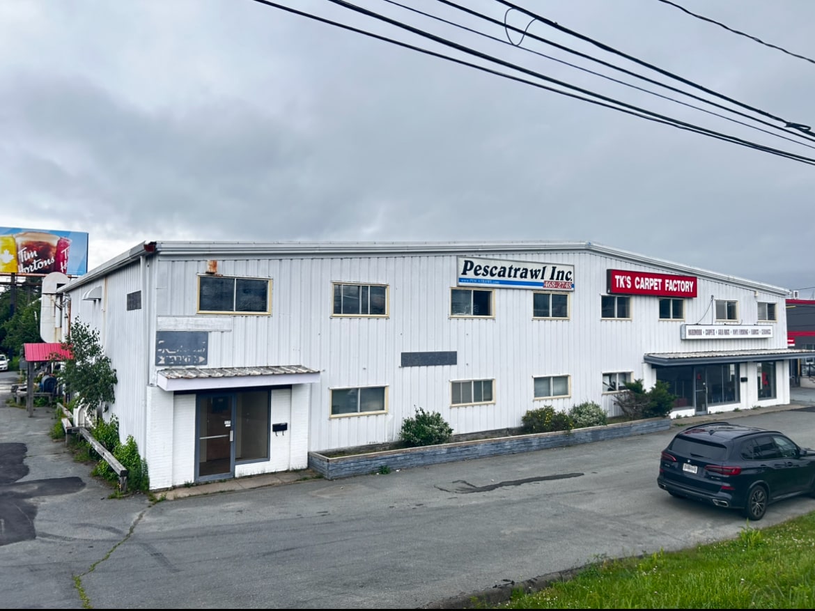 473 Windmill Rd, Dartmouth, NS for lease Primary Photo- Image 1 of 2
