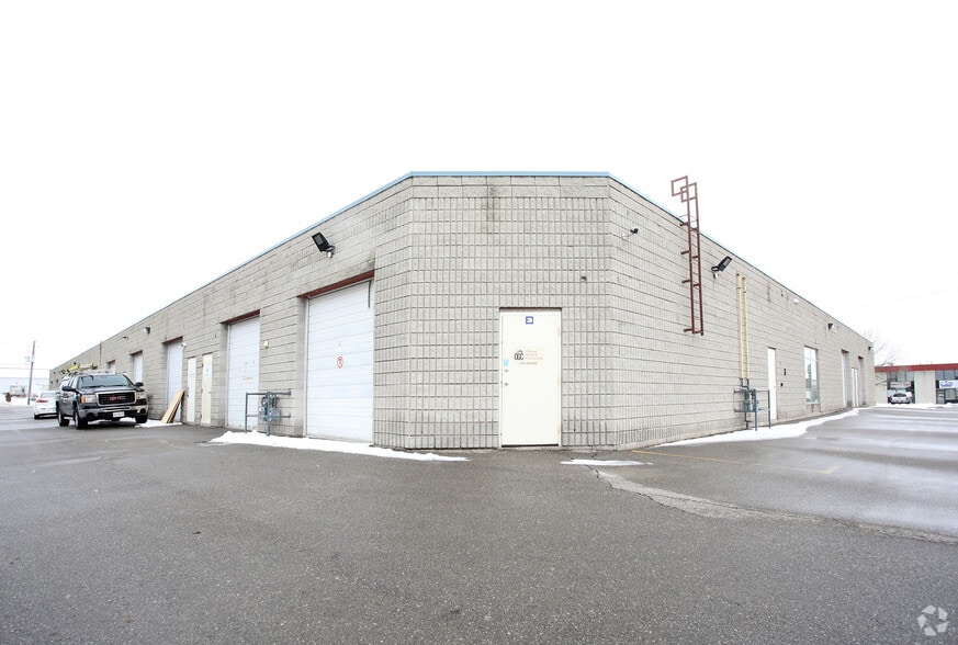 2 Marconi Ct, Caledon, ON for lease - Building Photo - Image 2 of 4