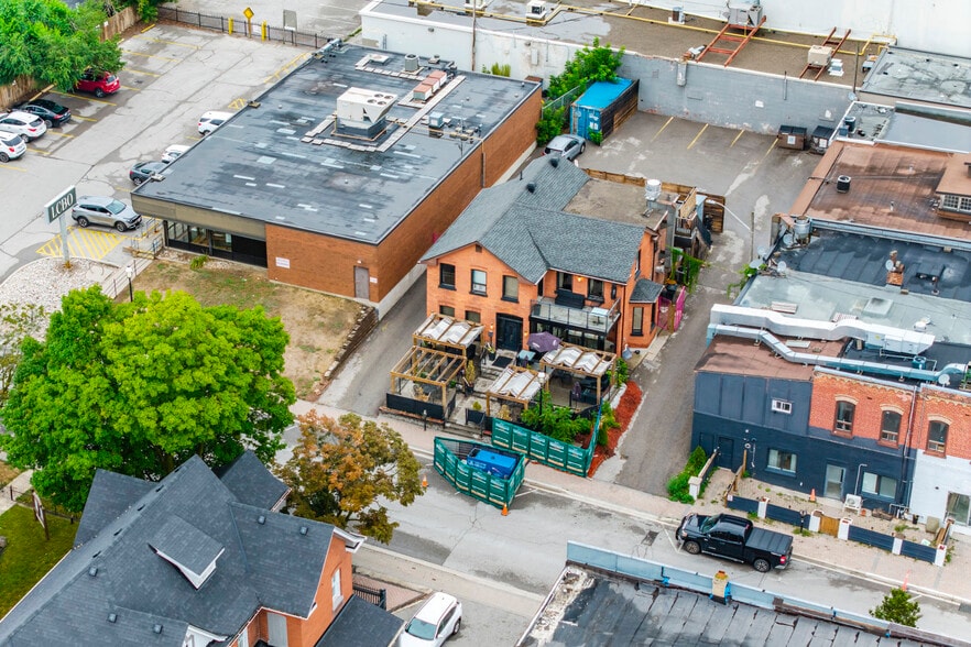 49 Mary St, Barrie, ON for sale - Building Photo - Image 2 of 26