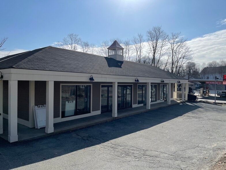 11 S Main St, Sherborn, MA for lease - Building Photo - Image 2 of 4