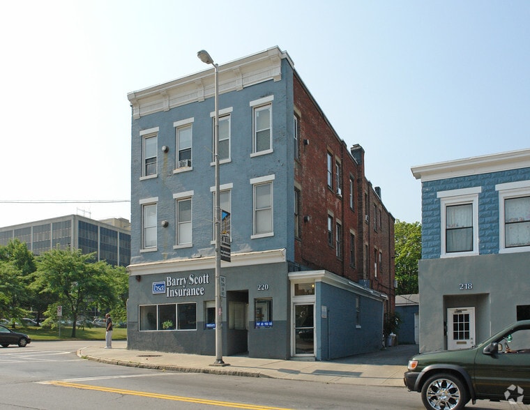 220 Main St, Poughkeepsie, NY for sale - Building Photo - Image 2 of 2