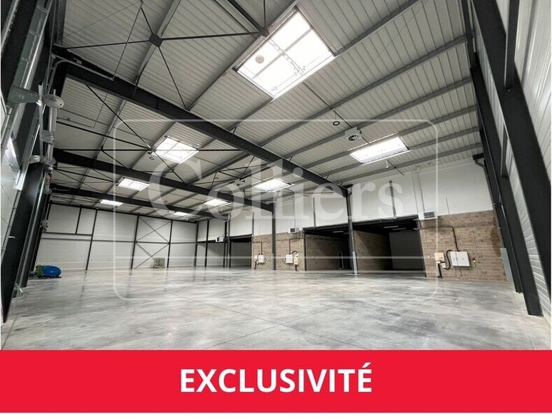 Flex in Marignane for lease - Building Photo - Image 1 of 14