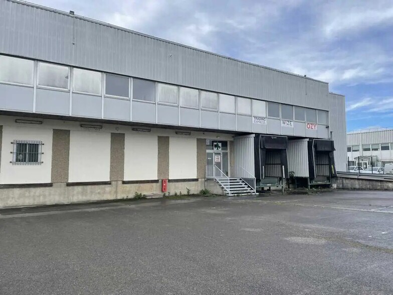 Bureau dans Sucy-en-Brie à louer - Photo du bâtiment - Image 2 de 3