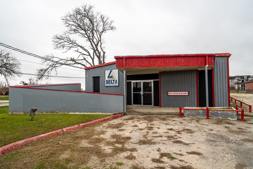3011 Houston Hwy, Victoria, TX à louer - Photo du bâtiment - Image 3 de 20