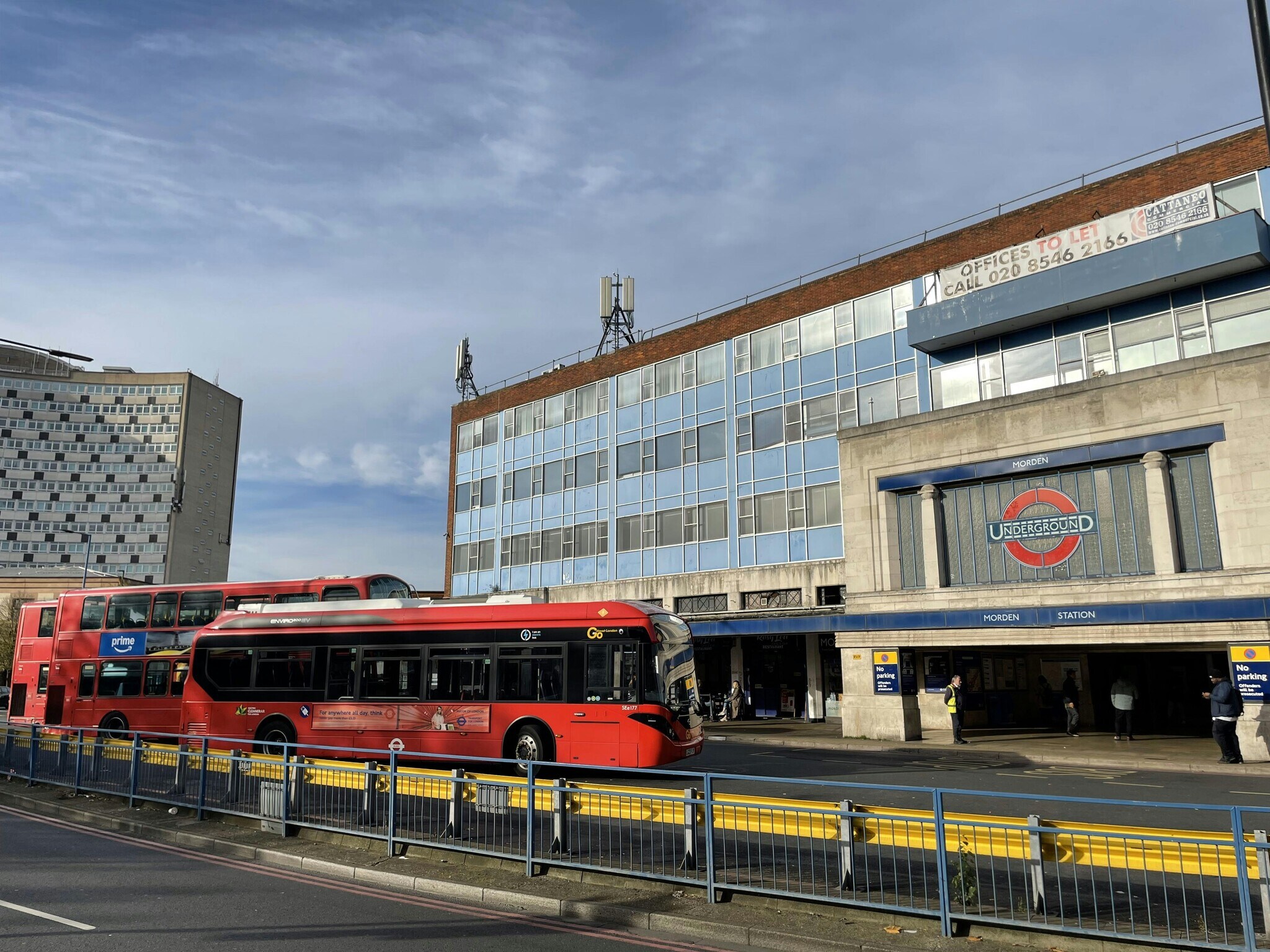 London Rd, Morden for lease Primary Photo- Image 1 of 3