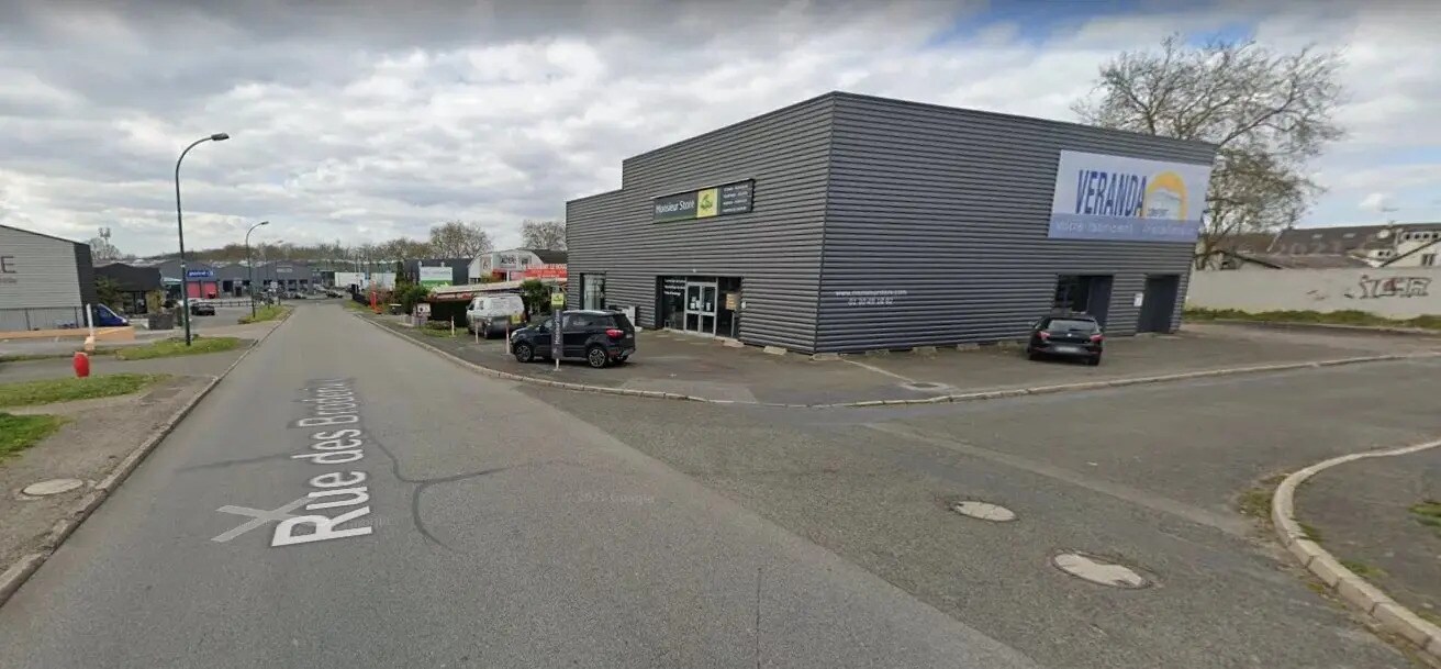 46 Rue Des Broderies, Coignières à louer Photo du bâtiment- Image 1 de 2