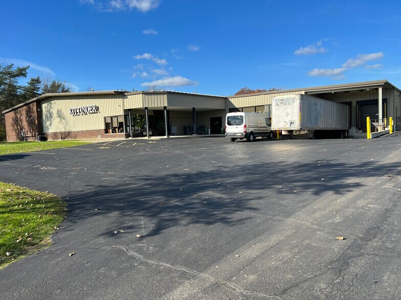 4675 Transit Rd, Williamsville, NY à vendre - Photo du bâtiment - Image 2 de 11