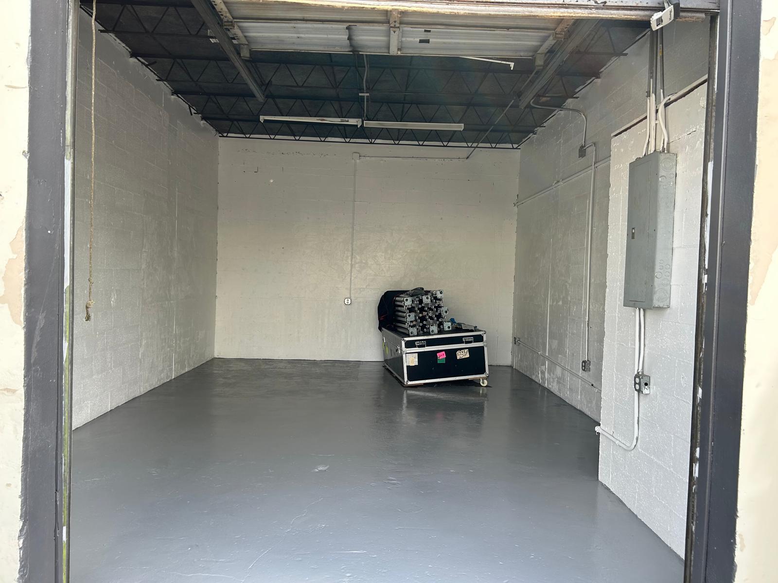 4631-4641 NW 8th Ave, Oakland Park, FL for lease Interior Photo- Image 1 of 1