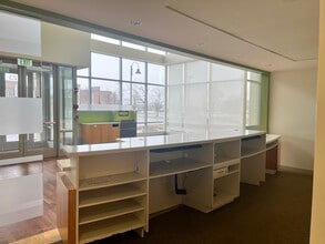 1823 Freedom Dr, Naperville, IL for sale Interior Photo- Image 2 of 4