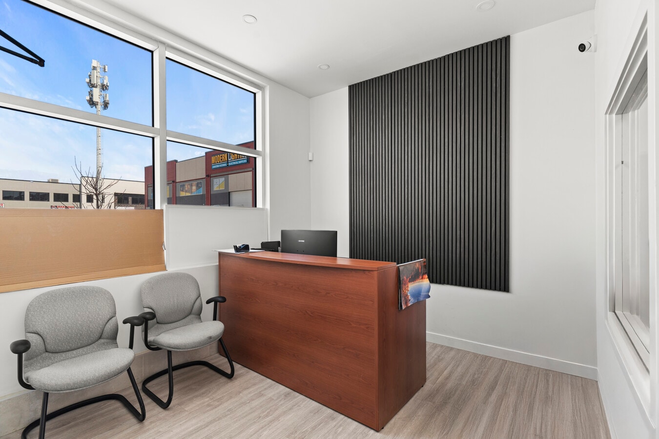10960 42 St NE, Calgary, AB T2C 5B2 - Unit 305 -  - Interior Photo - Image 2 of 21