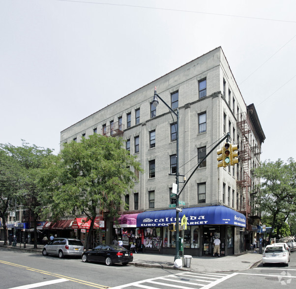 667 E 187th St, Bronx, NY for sale - Primary Photo - Image 1 of 1