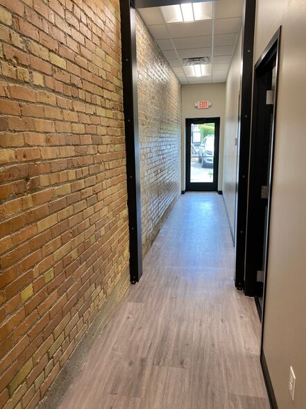 128 N Main St, Logan, UT for lease - Interior Photo - Image 3 of 5
